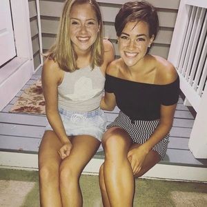 Meet your Posher, Claire